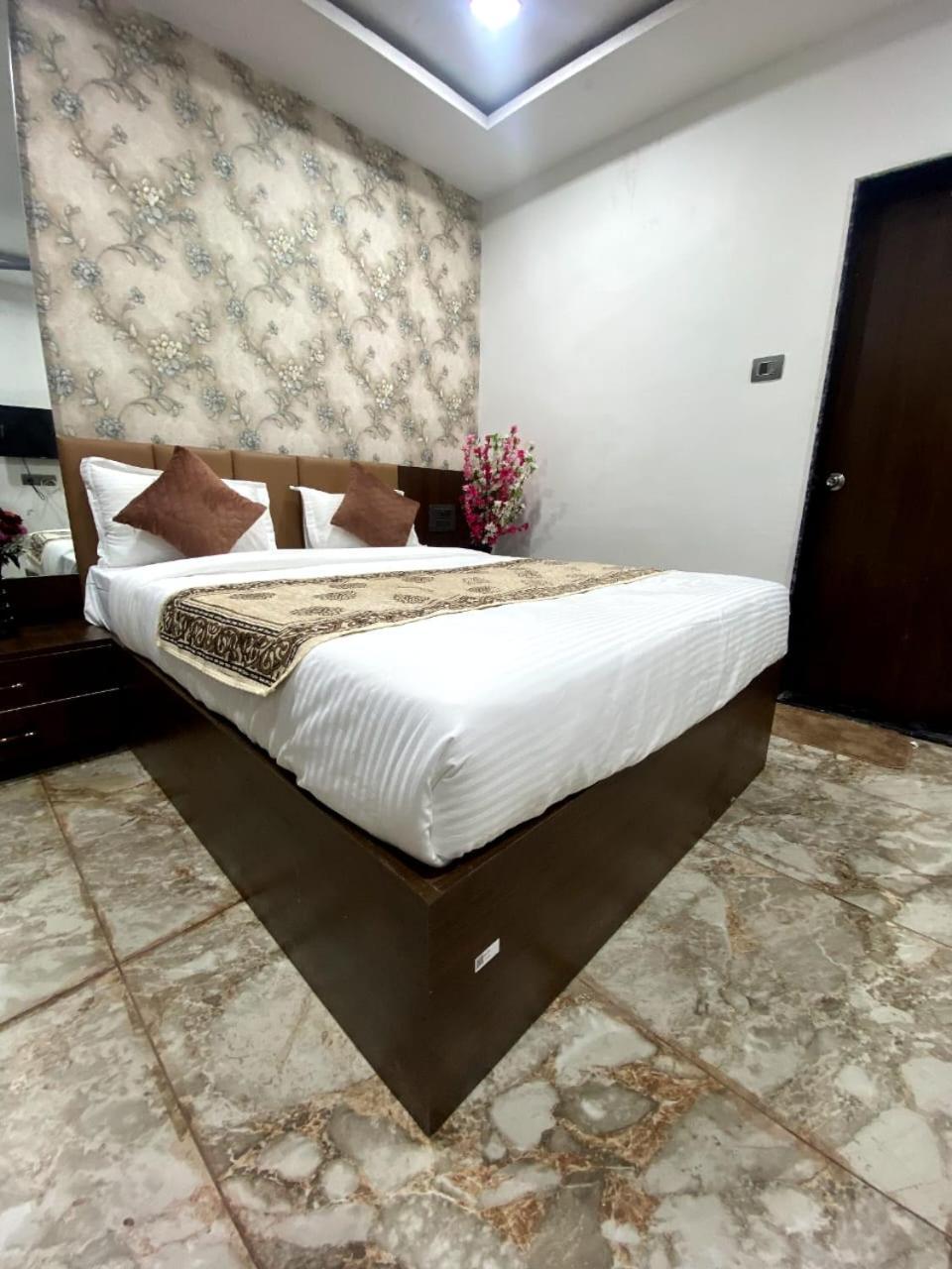 Sahyagiri Heights Bed & Breakfast Mahabaleshwar Bagian luar foto