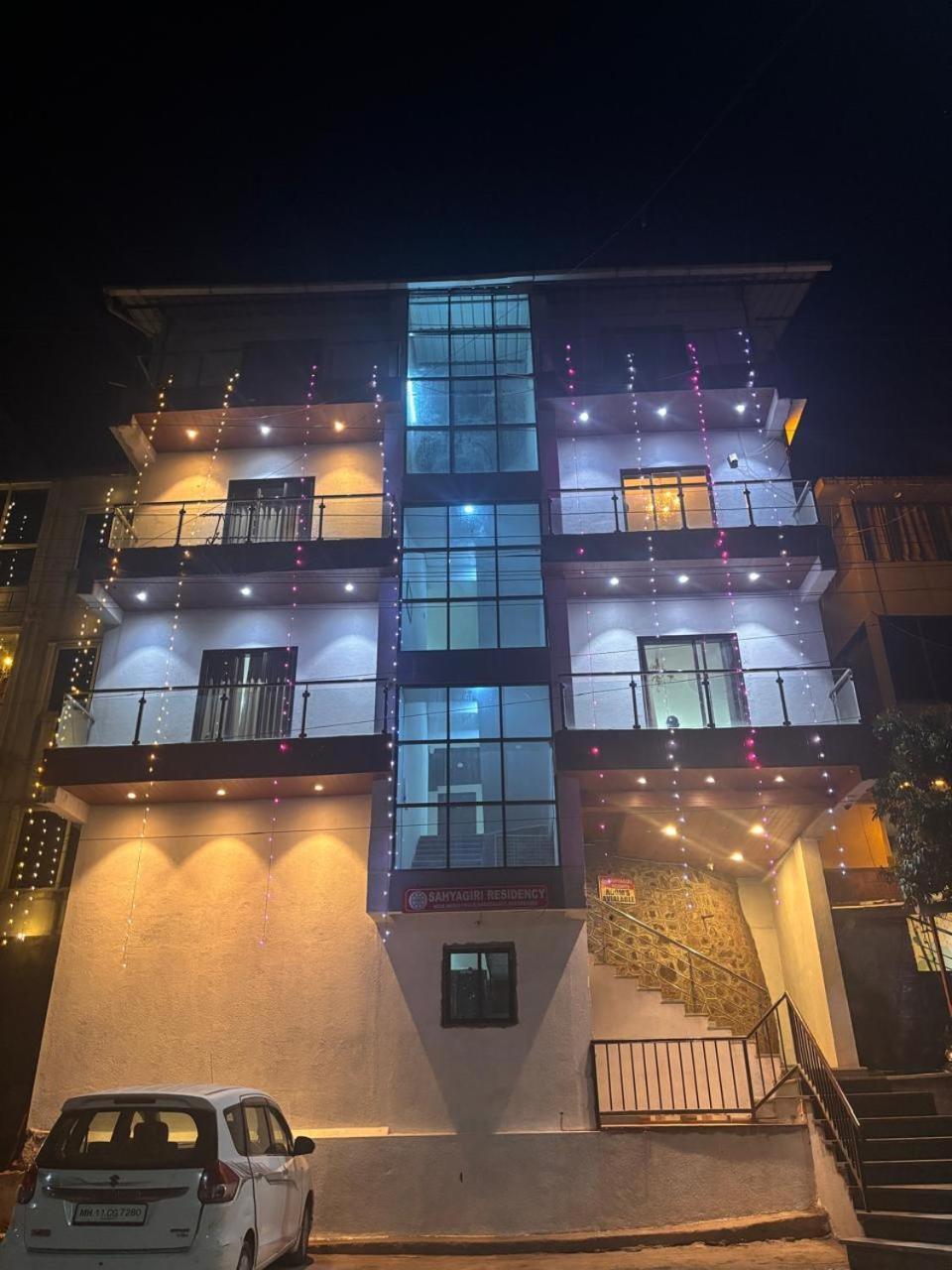 Sahyagiri Heights Bed & Breakfast Mahabaleshwar Bagian luar foto